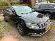 Volkswagen Passat - 1.6 TDI Highline BlueMotion