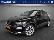Volkswagen T-Roc - 1.0 TSI 110PK Style Business / Parkeersensoren V+A / Elektri