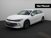 Volkswagen Passat - Variant 1.5 eTSI Elegance Business | Direct leverbaar | LED 