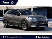 Volkswagen T-Roc - 1.5 eTsi Life First Edition | Stoel en stuurverwarming | Ach