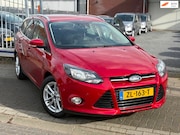 Ford Focus - 1.0 EcoBoost Titanium | NWE D-Riem | Half Leder | Stoelverwa