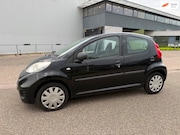 Peugeot 107 - 1.0-12V XR