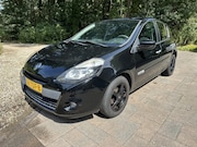 Renault Clio - 1.2 Authentique Airco trekhaak allweatherbanden cruise contr