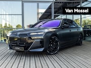 BMW 7-serie - M760e xDrive | M-SPORT | REAR SEAT ENTERTAINMENT | DRIVING A