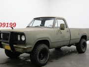 Dodge W200 - M884 Army 5.2 Mopar Aut. 4x4 Belastingvrij