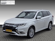 Mitsubishi Outlander - 2.4 PHEV Intense S | Dealeronderhouden| Metallic Wit | Trekh