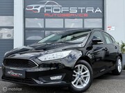 Ford Focus - 1.0 Lease Edition CarPlay Trekhaak PDC Navi NAP