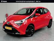 Toyota Aygo - 1.0 VVT-i x-play limited Dealer onderhouden, Apple Carplay &