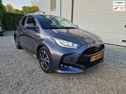 Toyota Yaris - 1.5 Hybrid Dynamic HEAD-UP.CAM.CLIMA.LED.NAVI