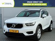 Volvo XC40 - T2 129pk Momentum Core Automaat | Climate control | Navigati