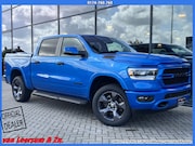 Dodge Ram - 1500 V8 Built to Serve | Hydro Blue | Achteruitrijcamera