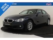 BMW 3-serie - 318I AUT. ADVANTAGE -CRUISE|PDC|NAVI|SPORTSTUUR|LED|16"