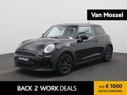MINI Cooper - 3-Deurs 1.5 Essential | Navigatie | Black pakket | Parkeer s