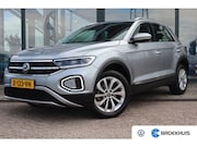 Volkswagen T-Roc - 1.5 TSI Style 150PK TREKHAAK|AUTOMAAT | Achteruitrijcamera s
