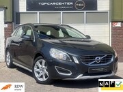 Volvo V60 - 1.6 T4 Momentum/AIRCO/TREKH/PARKS/NAVI/APK/NAP