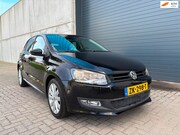 Volkswagen Polo - 1.4i 16V Highline 5DRS NAVI PDC