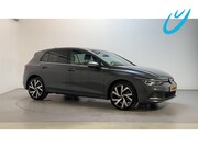 Volkswagen Golf - 1.4 eHybrid 204pk Style Camera Stoelverwarming Sfeerverlicht