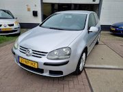 Volkswagen Golf - 1.4 Trendline | Cruise control