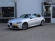 Alfa Romeo Giulia - 2.0T SUPER AUT/ORIG.NL/A.CarPlay/Ad.Cruise/Stuur&Stoelverw./