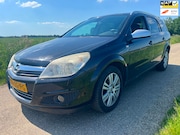 Opel Astra - 1.8 Executive | |