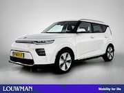 Kia e-Soul - ExecutiveLine 64 kWh | Panoramadak | Trekhaak | 12 maanden B
