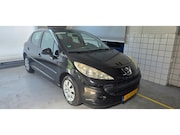Peugeot 207 - 1.4-16V Color-line