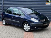 Citroën Xsara Picasso - 1.8i-16V Différence 2 Airco | Trekhaak | Cruise | Rijdt supe