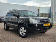 Hyundai Tucson - 2.0i Dynamic Airco-Leder-Pdc-Stoelverwarming