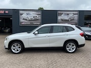 BMW X1 - SDrive20i Limited Series Automaat - Airco ecc - Cruise - Nav
