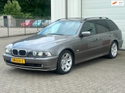 BMW 5-serie - 520i LCI (Facelift) Automaat | Schuifdak | Xenon | Youngtime
