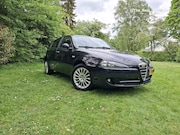 Alfa Romeo 147 - 2.0 T.Spark Distinctive