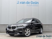 BMW X1 - sDrive18i Executive | M-Sport | Panorama | LED| Camera