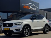 Volvo XC40 - 2.0 T5 AUT8 AWD R-DESIGN INTRO EDITION PANODAK LEDER NAVI CA