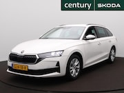 Skoda Octavia - Combi 1.5 TSI First Edition / Zwenkbare trekhaak / PDC / Car