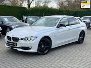 BMW 3-serie - 320i Upgrade Edition Luxury|Nieuwe Ketting|Navigatie|Leder|L