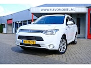 Mitsubishi Outlander - 2.0 PHEV Executive Edition Aut. Xenon|Navi|Half Leder|LMV|Ca