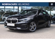 BMW 1-serie - 118i Sport Line Automaat / Sportstoelen / LED / Live Cockpit