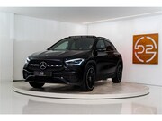 Mercedes-Benz GLA-Klasse - 250 e AMG 218PK | Pano | Sfeer | Carbon | Keyless | Stoelver