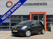 Toyota Yaris - 1.0 VVTi Sol / Trekhaak / Airco