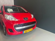 Peugeot 107 - 1E EIGENAAR l AUTOMAAT l DEALER ONDERHOUDEN