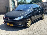 Peugeot 206 - CC 2.0-16V recent gekeurd rijdend na de keuring heen en teru