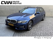 BMW 3-serie - Touring 320e Business Edition Plus Panoramadak | Elektrisch 