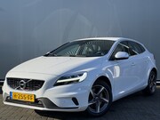 Volvo V40 - BJR 2017 2.0 D3 150 PK Inscription AUTOMAAT | LED | PDC | CL
