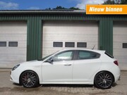 Alfa Romeo Giulietta - 1.4 T DISTINCTIVE