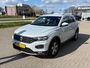 Volkswagen T-Roc - 1.5 TSI Sport | Trekhaak | Climatronic | Parkeersensoren | L