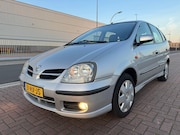 Nissan Almera Tino - 1.8 /Airco/Camera/Trekhaak