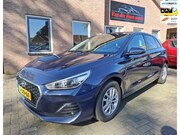 Hyundai i30 - 1.0 T-GDI Comfort. Zeer netjes en luxe o.a: Navi, carplay, c