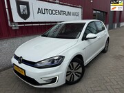 Volkswagen e-Golf - // 5-DRS // Leer // PDC // Navi // LED