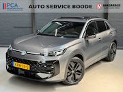 Volkswagen T-Roc - 1.5 eTsi (150 pk) R-Line automaat - panoramadak - Black Styl