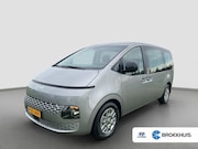 Hyundai Staria - 2.2 Dubbele Cabine 6 pers Aut. Camera | 6 pers Dubbele cabin